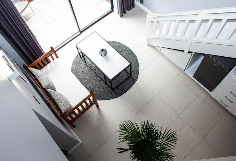 اتاق استاندارد, Lofts On Lorna