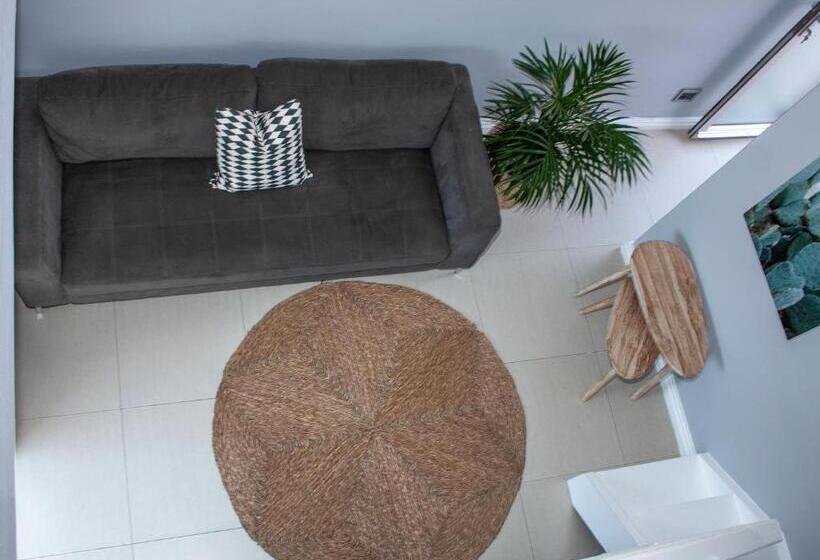 اتاق استاندارد, Lofts On Lorna