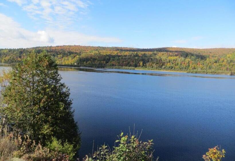 Стандартный Номер Кровать Кинг, La Maison Sous Les Arbres