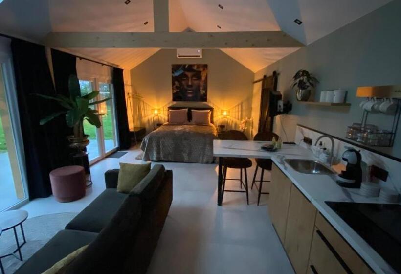 סטודיו דלוקס, Slapen Bij De Zeeuwse Lala