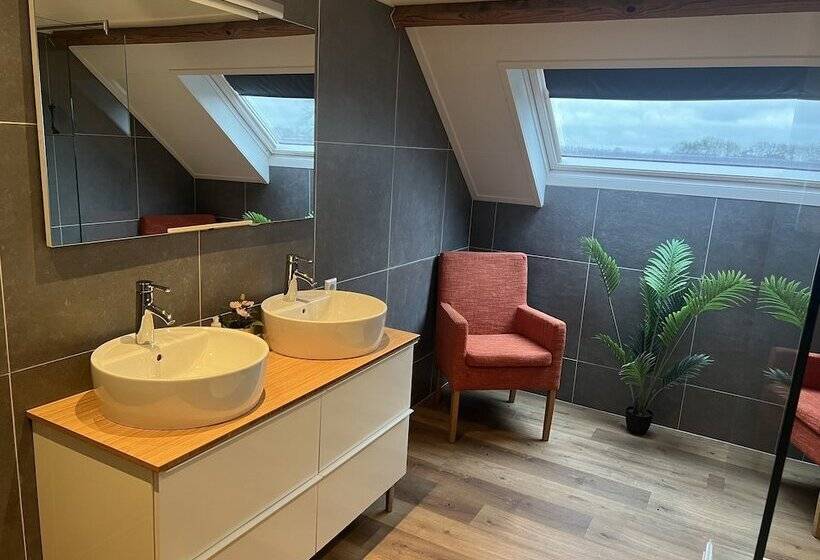 ガーデンビュースタンダードルーム, Vijverhoef