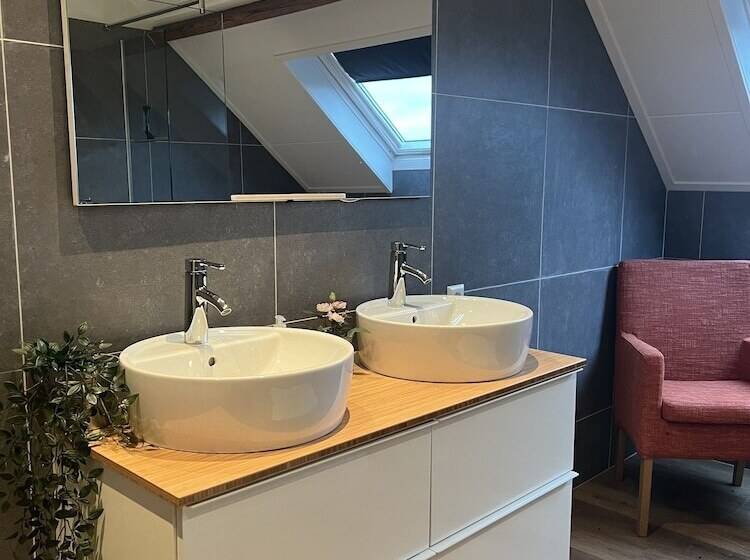 ガーデンビュースタンダードルーム, Vijverhoef