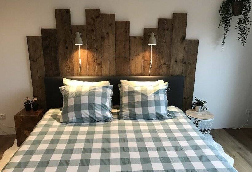 ガーデンビュースタンダードルーム, Vijverhoef