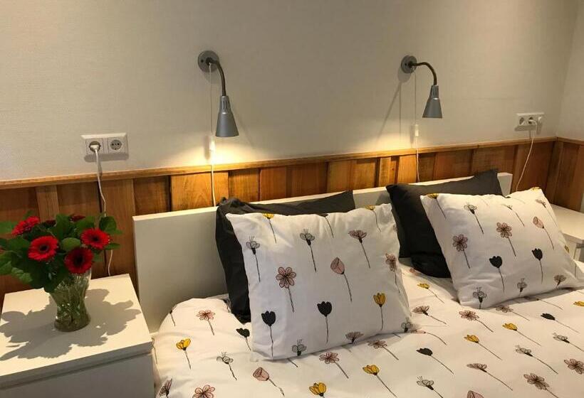 スタンダードルーム, Vijverhoef