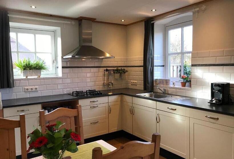 スタンダードルーム, Vijverhoef