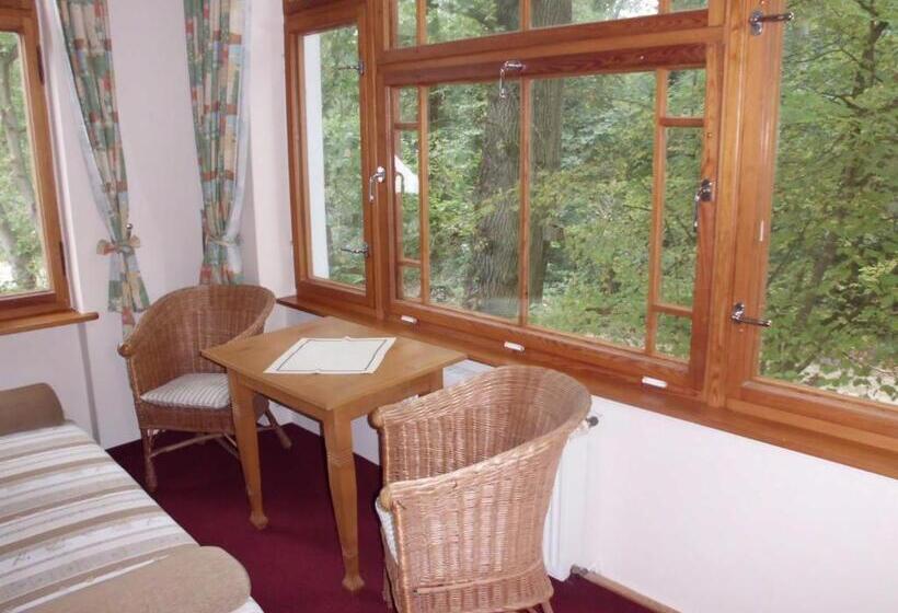 Полулюкс Вид на Сад, Haus Nixe