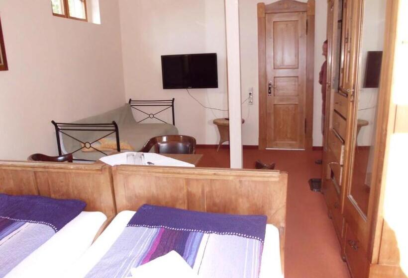 Трехместный Номер Классика, Haus Nixe