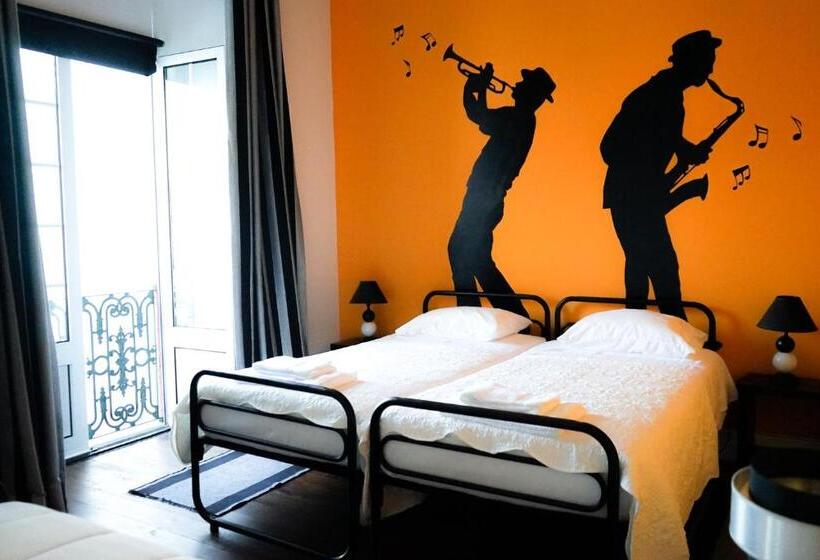 Economy Triple Room, Azores Dream Hostel