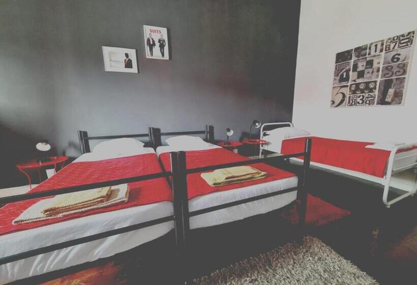 스탠다드 트리플 룸, Azores Dream Hostel