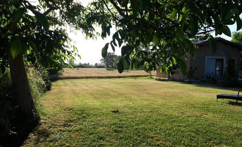 اتاق استاندارد سه نفره, Il Casale Dei Nonni