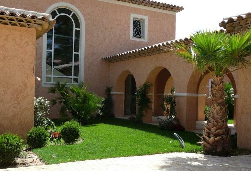 Quarto Estandar com Hidromassagem, Havre De Paix 5 étoiles Prestige Jacuzzi, Hammam, Sauna, Piscine Chauffée Mougins Cannes Grasse