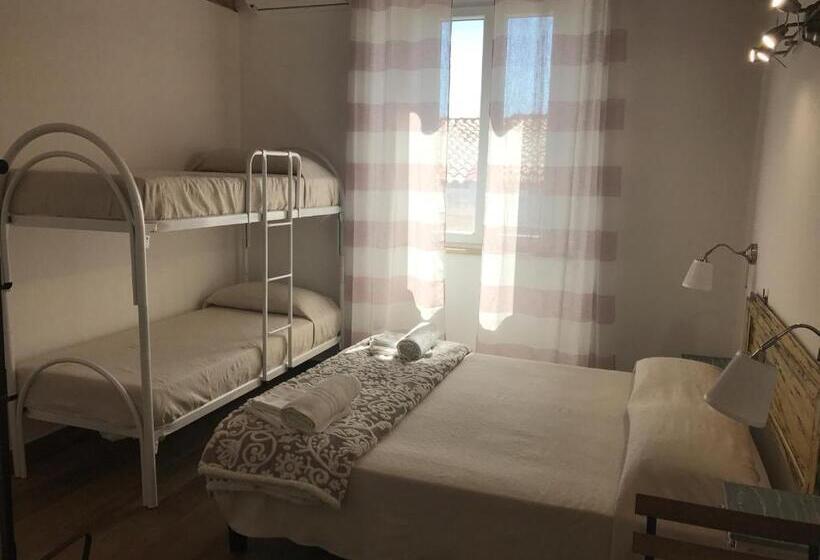 חדר סטנדרט עם מיטת קינג, Il Torrione