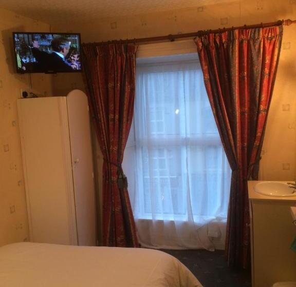 غرفة قياسية, Sheehans On Main Street