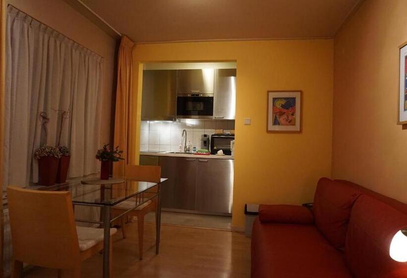 低层单卧公寓, B&b Bosrand