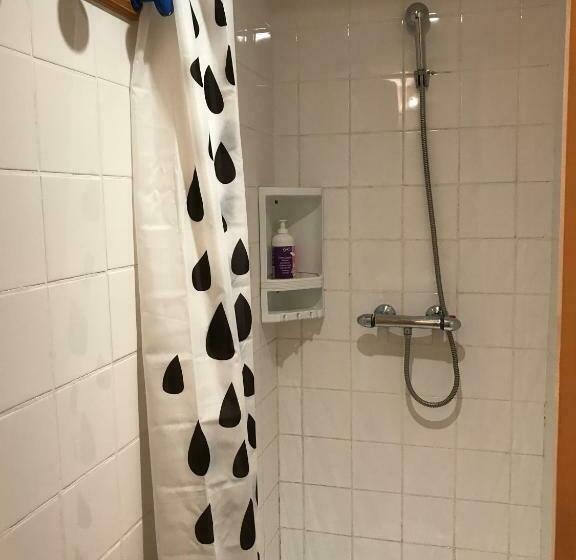 חדר סטנדרט לשלושה, Gîte De La Tour