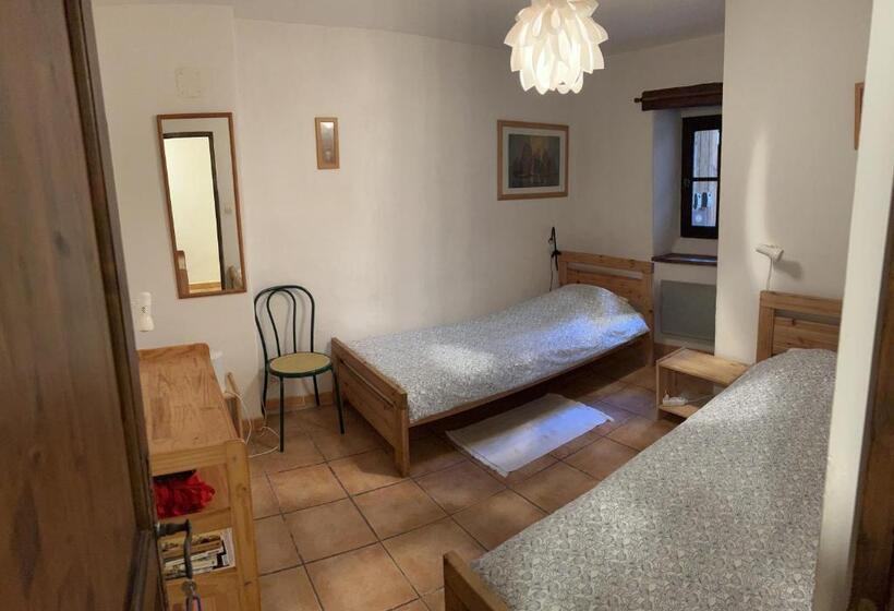 חדר סטנדרט, Gîte De La Tour