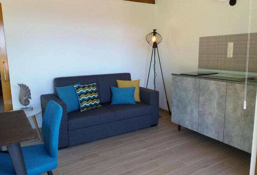 Бунгало Deluxe, Villas Casteletes