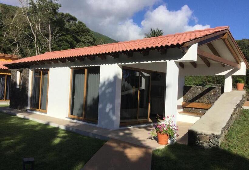 Бунгало Deluxe, Villas Casteletes