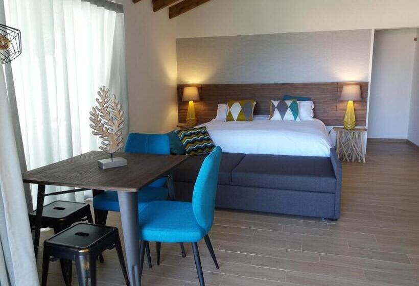 Бунгало Deluxe, Villas Casteletes