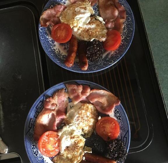 اتاق لوکس, Brackenberry