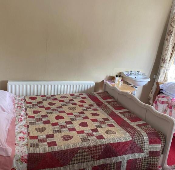 اتاق لوکس, Brackenberry