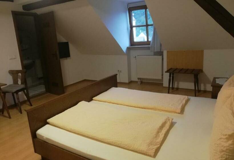 标准间, Gaststätte Liebl