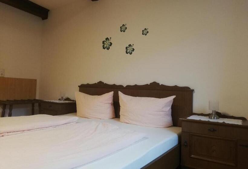 标准间, Gaststätte Liebl