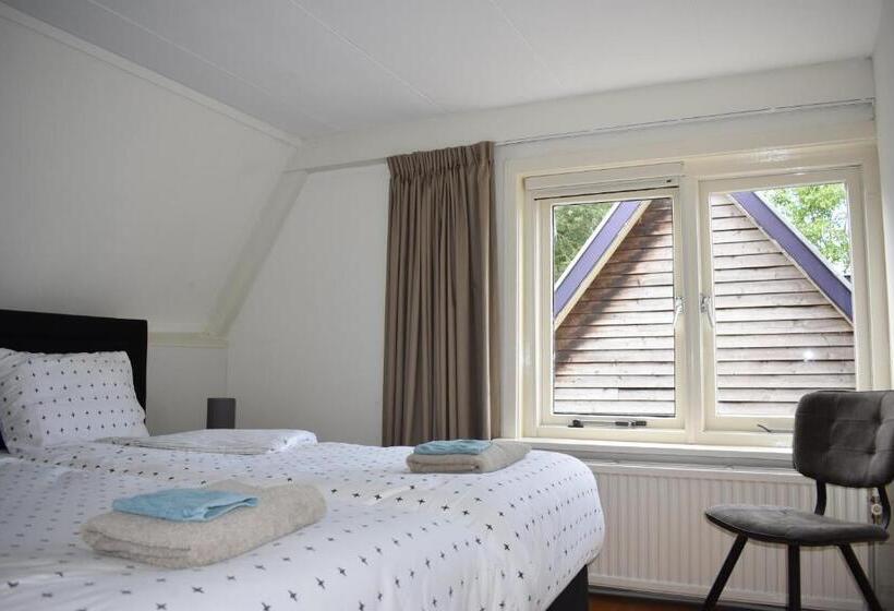 דירת שני חדרים, Benbzuiderzee