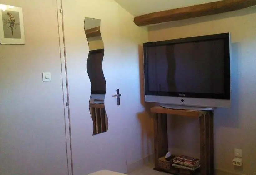 スタンダードルーム, La Maison Du Bûcheron