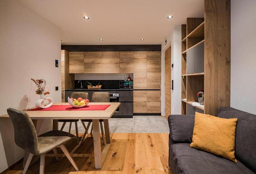 Апартаменты 1 Спальня с Балконом, Appartement Förra