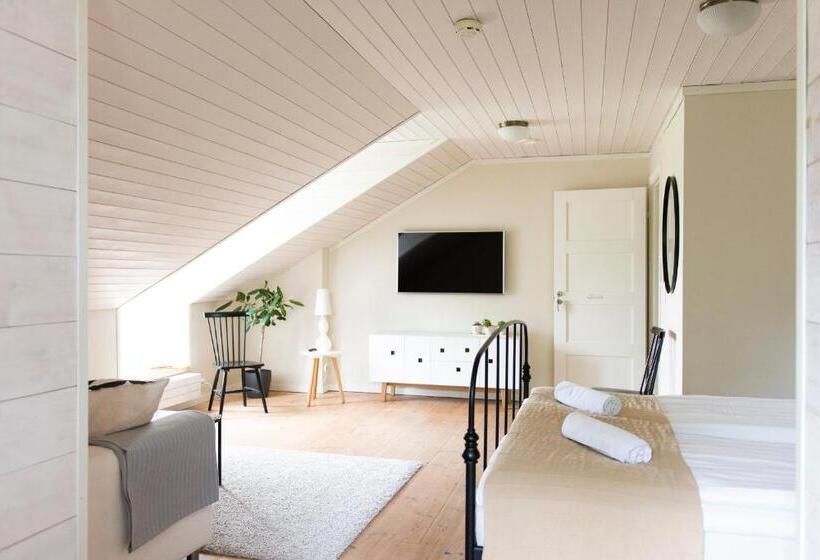 חדר משפחתי דלוקס, Nestor & Restaurant Back Pocket