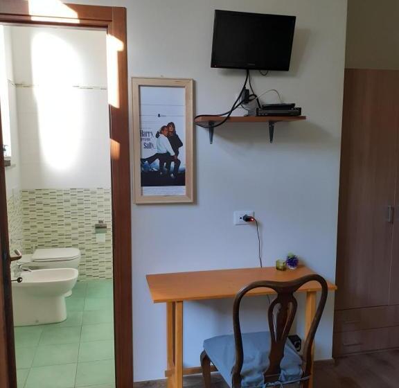 غرفة قياسية مزوَّدة بشُرفة, Ciak Affittacamere