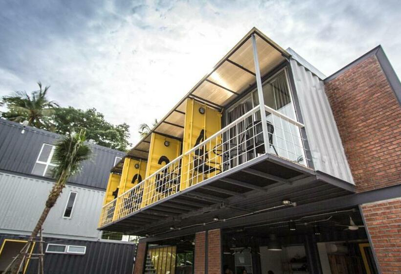 חדר דלוקס, Ducati Bike Box