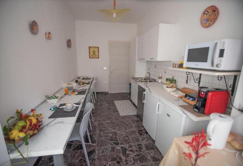 غرفة قياسية, B&b Cardedu