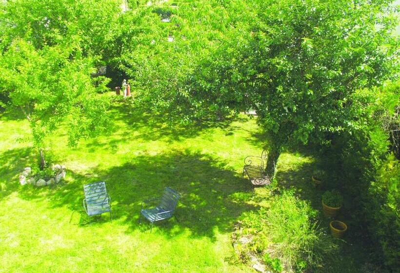 اتاق استاندارد چهار تخته, Chambre En Ville Dans Un Esprit Campagne