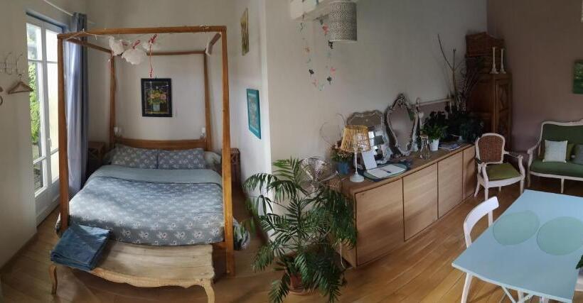 اتاق استاندارد چهار تخته, Chambre En Ville Dans Un Esprit Campagne