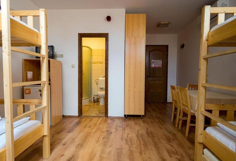 スタンダード４人部屋, Brigadéros Vendégház