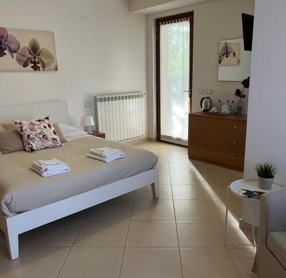 スタンダードトリプルルーム, La Macine