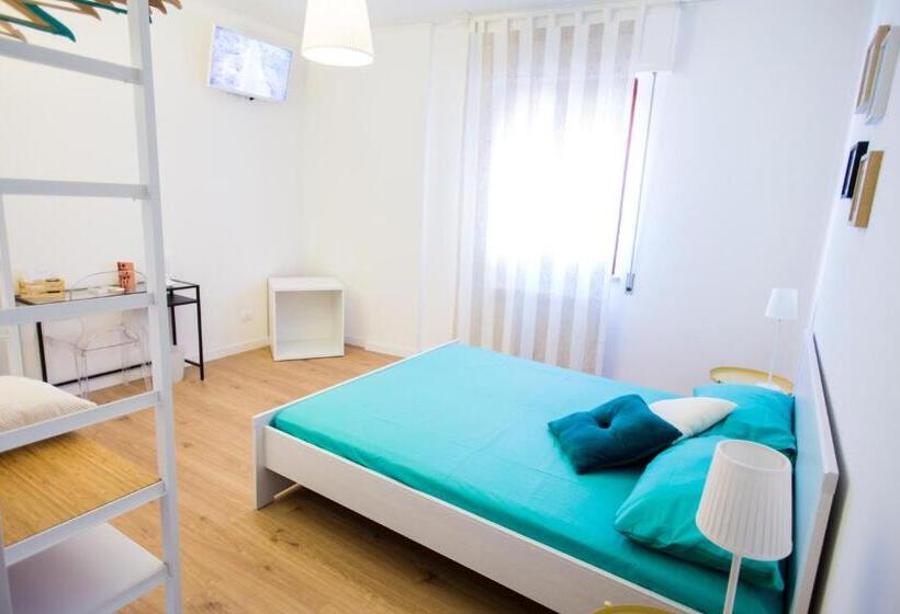 Deluxe Room Sea View, Mondello Beach   Rooms By The Sea