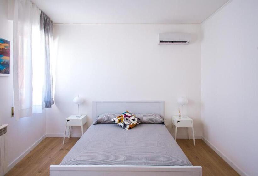 Deluxe Room, Mondello Beach   Rooms By The Sea