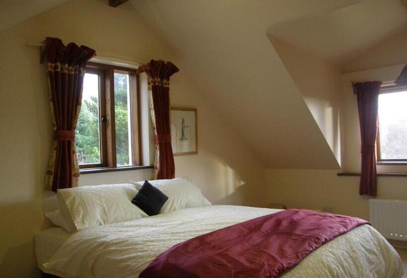 شقة غرفتين, Sunrise House