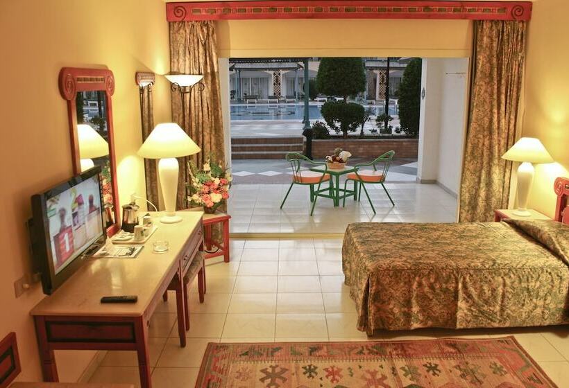 Pokój Standard Widok Basen, Bel Air Azur Resort