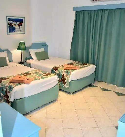 کلبه ییلاقی, Dive Inn Resort