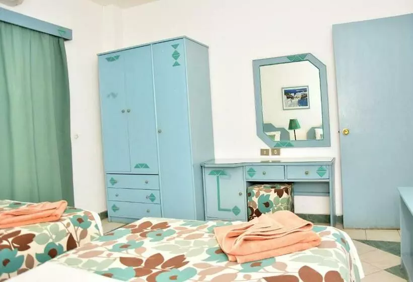 کلبه ییلاقی, Dive Inn Resort