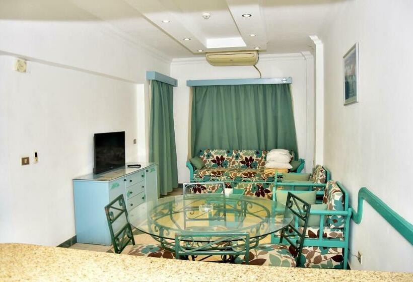 Chalet, Dive Inn Resort