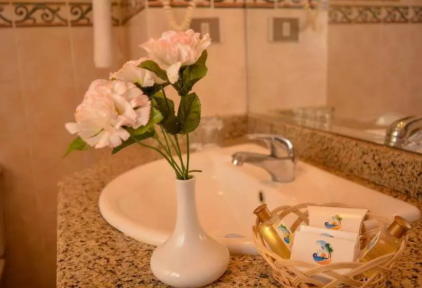 اتاق استاندارد, Dive Inn Resort