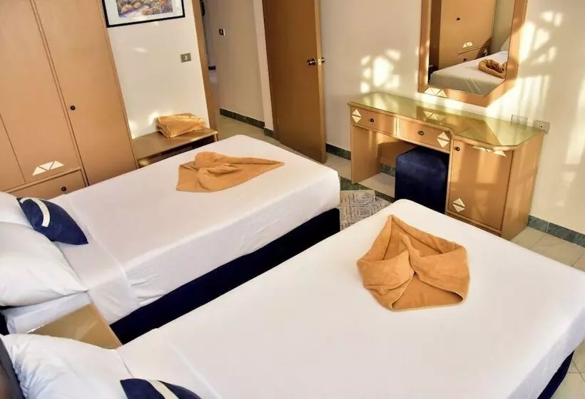 اتاق اکونومی, Dive Inn Resort