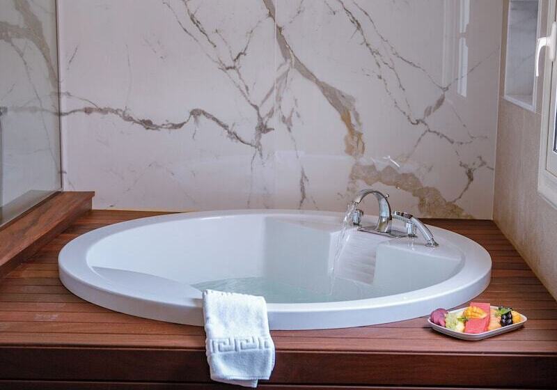 סוויטה נשיאותית, Fort Arabesque Resort, Spa & Villas