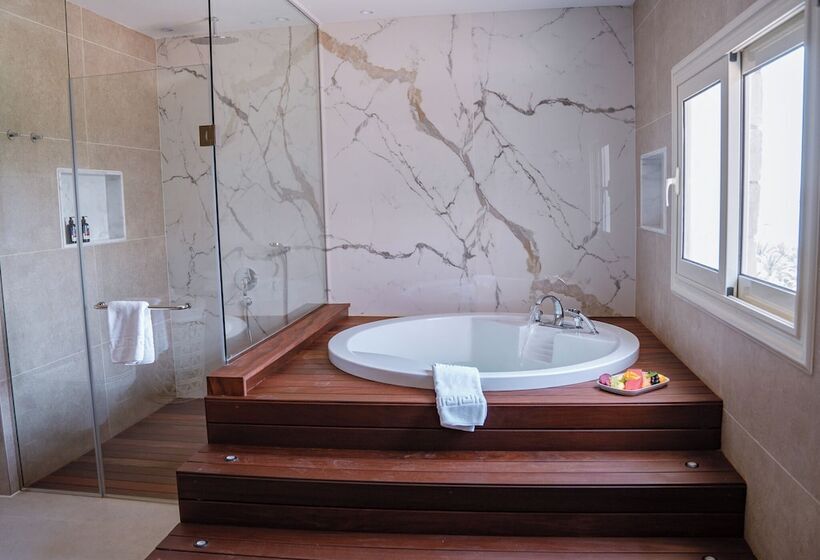 סוויטה נשיאותית, Fort Arabesque Resort, Spa & Villas