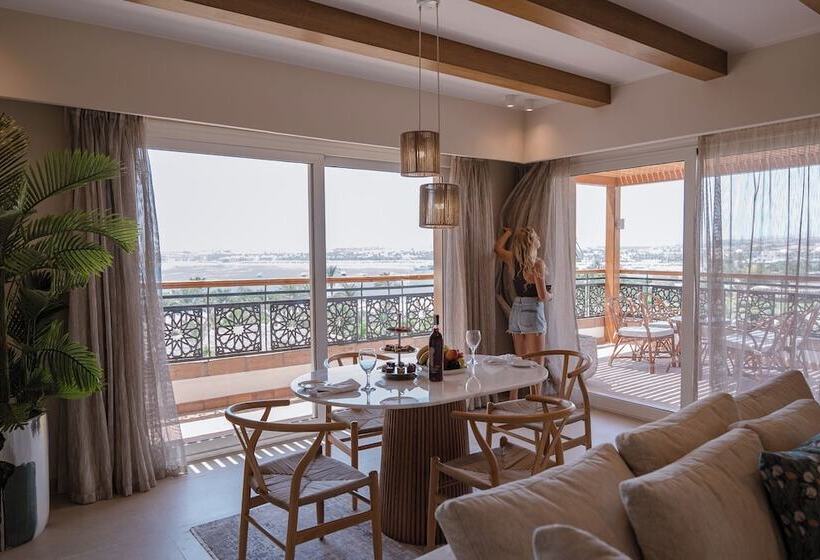 סוויטה נשיאותית, Fort Arabesque Resort, Spa & Villas